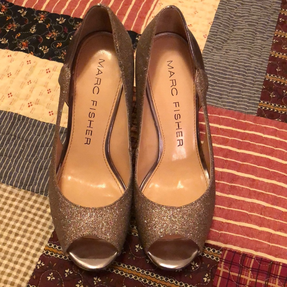 Marc Fisher multi color heels peep toe